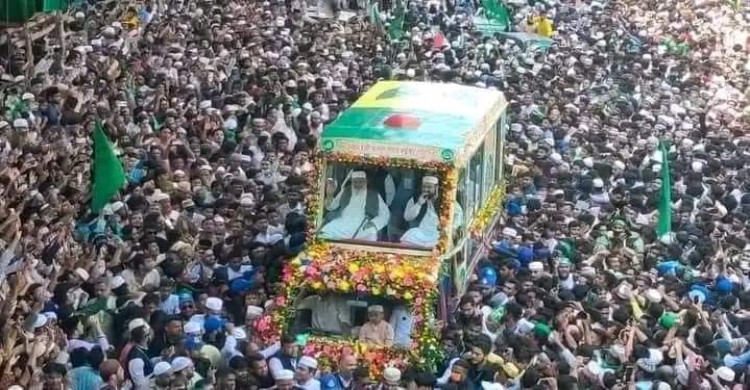 Oz qollarini jerking bilan sikish qariyalar