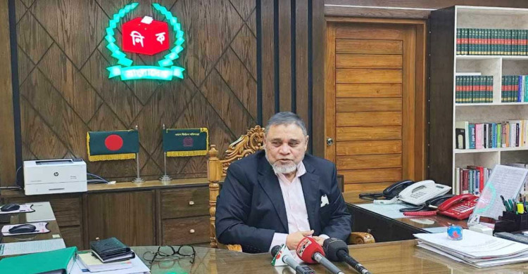 নির্বাচনের পরিবেশ সন্তোষজনক : সিইসি